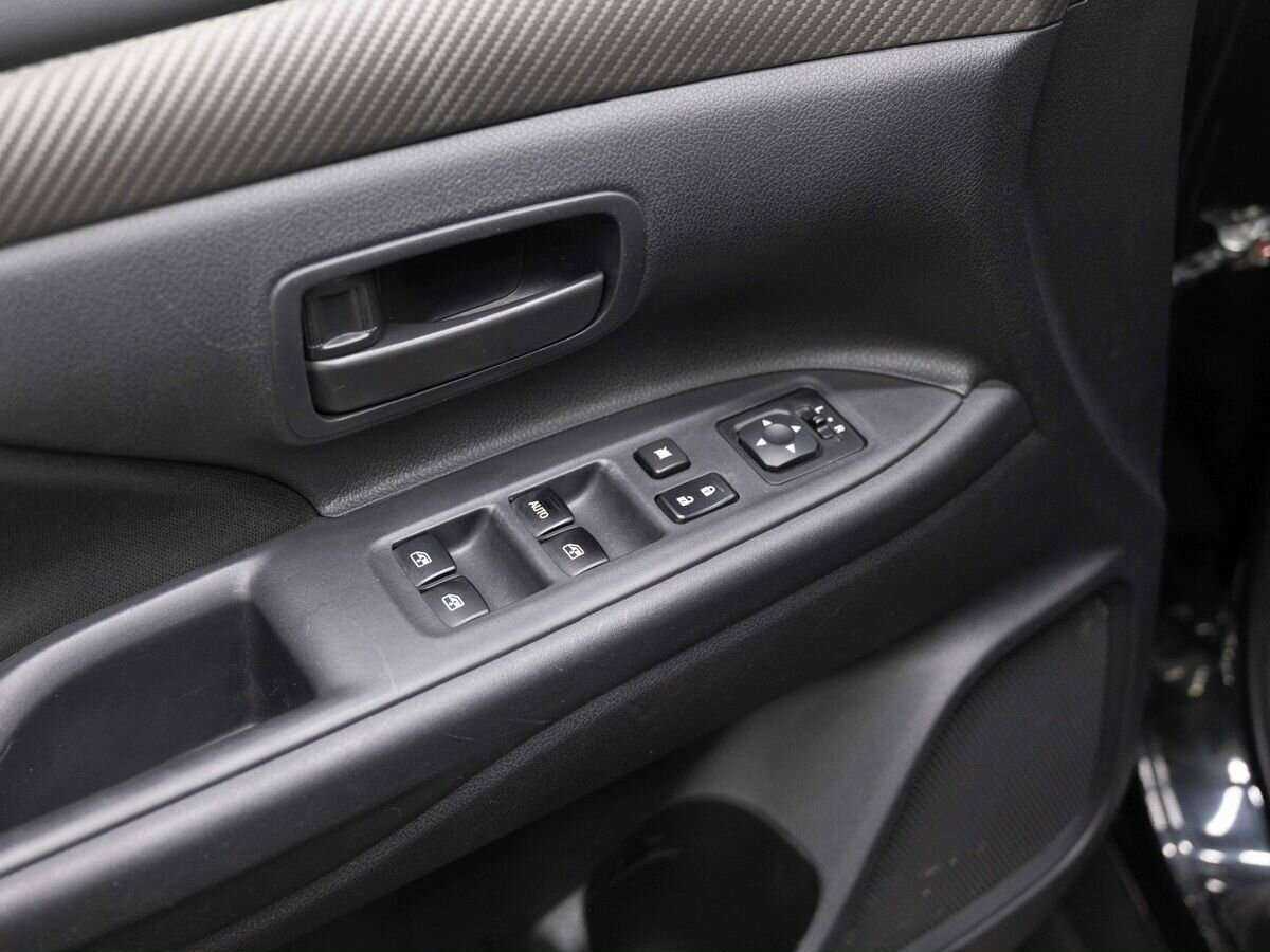 Mitsubishi Outlander, 2016 Фото №18