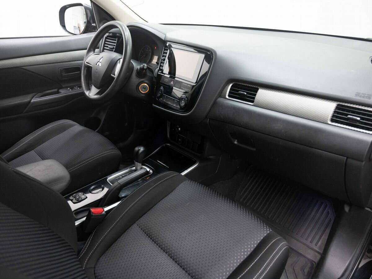Mitsubishi Outlander, 2018 Фото №11