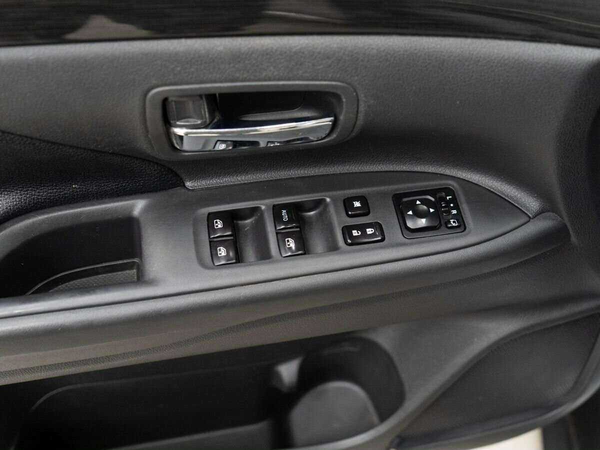 Mitsubishi Outlander, 2017 Фото №14