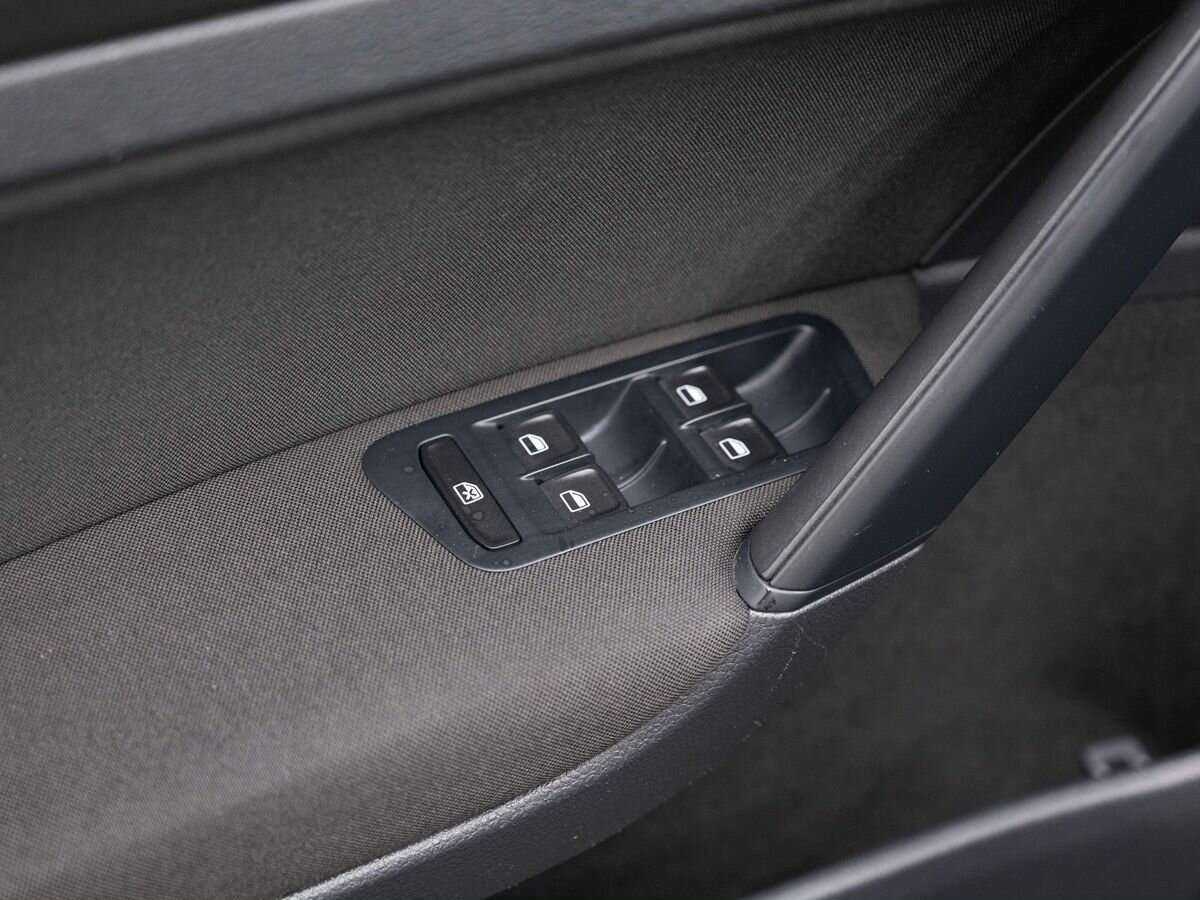 Volkswagen Golf, 2013 Фото №18