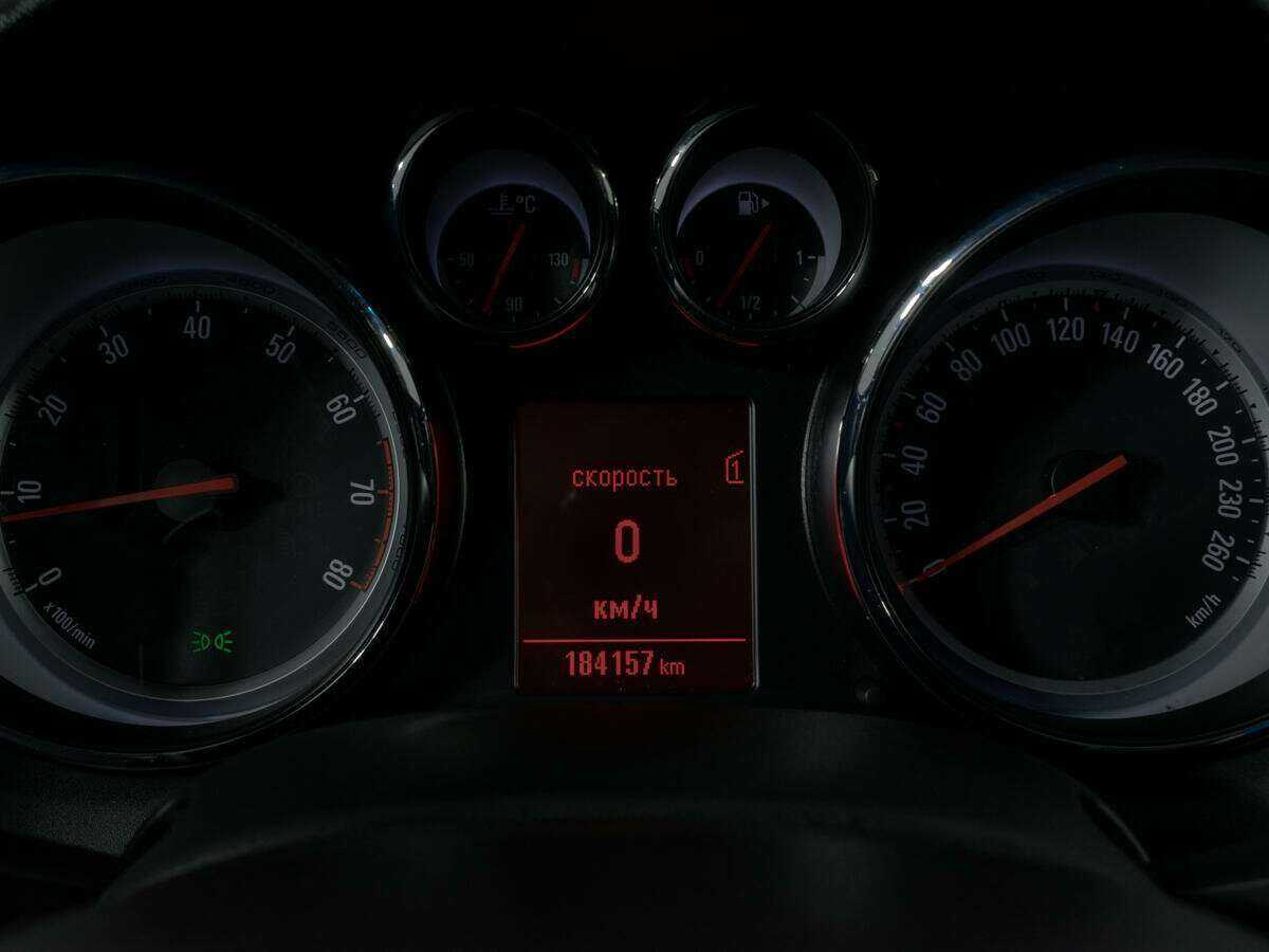 Opel Astra GTC, 2012 Фото №13