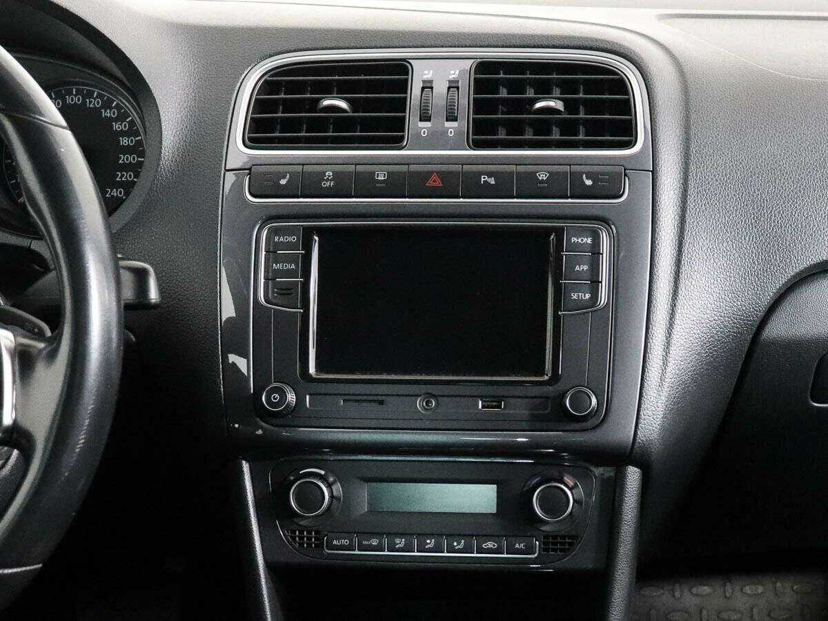 Volkswagen Polo, 2019 Фото №12