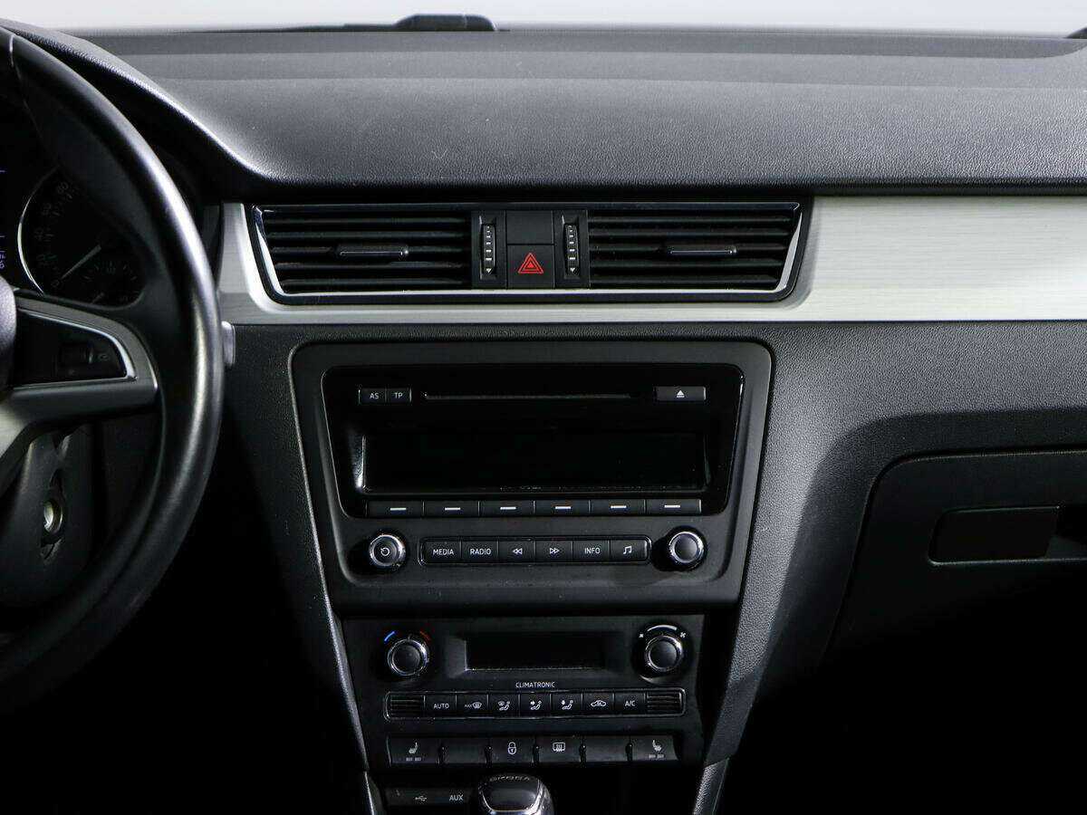 Skoda Rapid, 2014 Фото №12