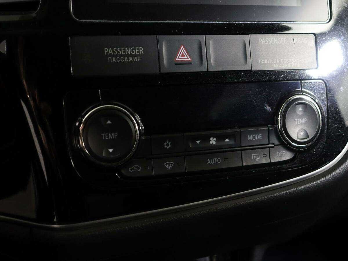 Mitsubishi Outlander, 2018 Фото №19