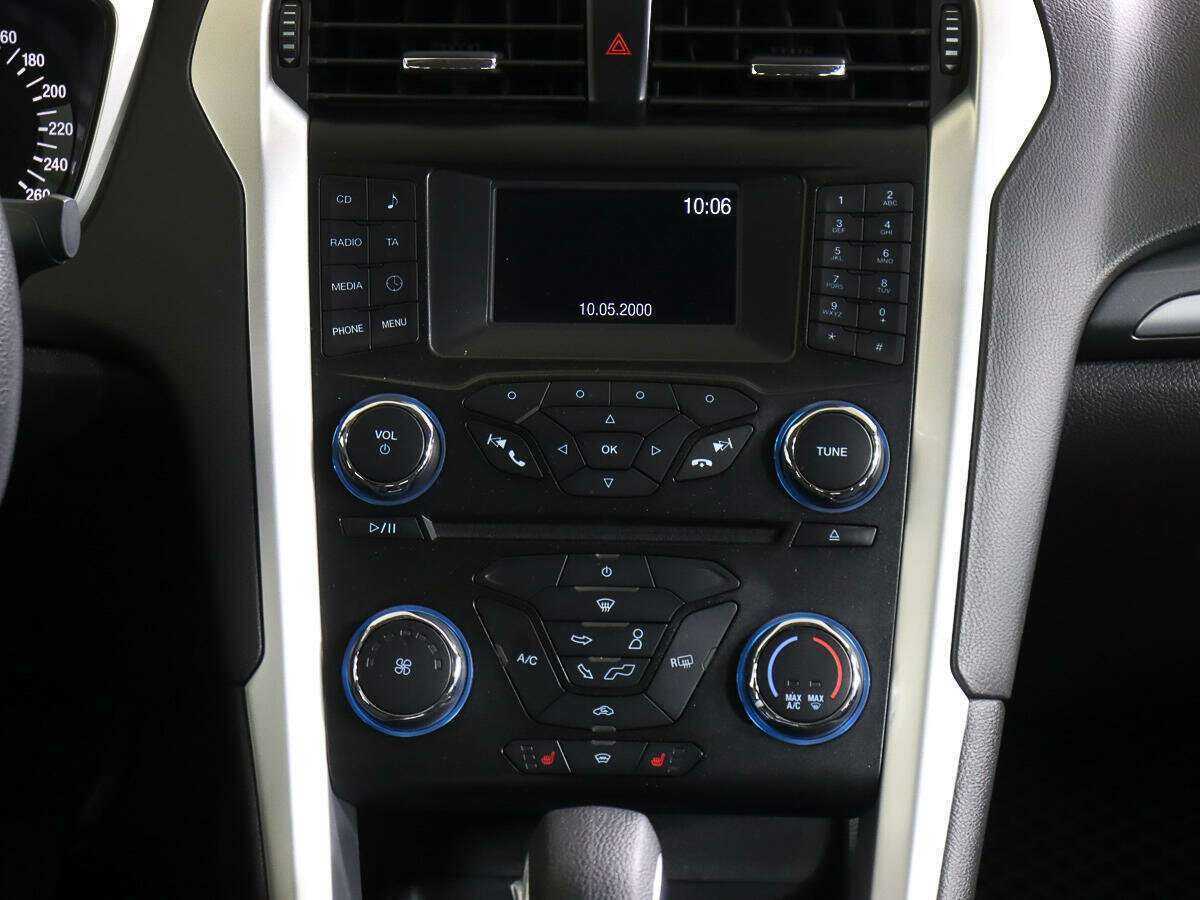 Ford Mondeo, 2017 Фото №12