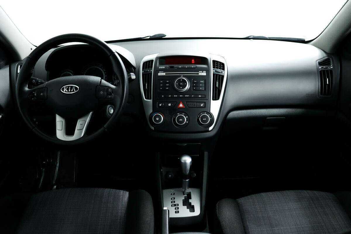 Kia Ceed, 2012 Фото №11