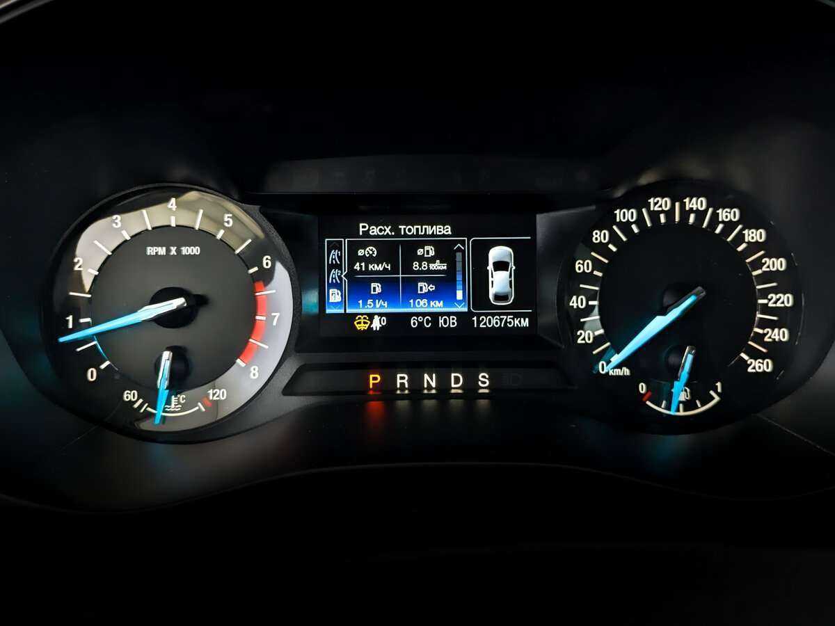 Ford Mondeo, 2017 Фото №11