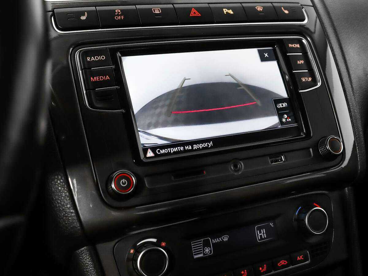 Volkswagen Polo, 2018 Фото №14