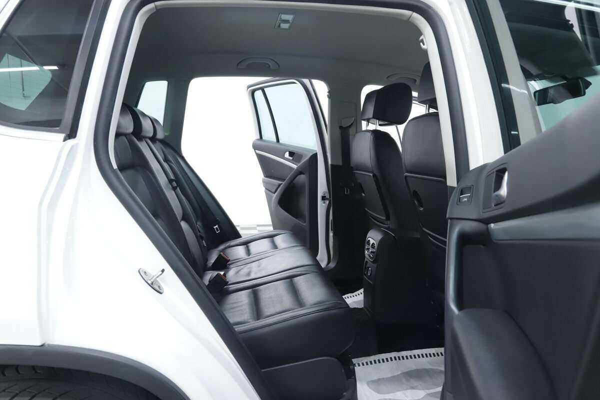 Volkswagen Tiguan, 2015 Фото №18