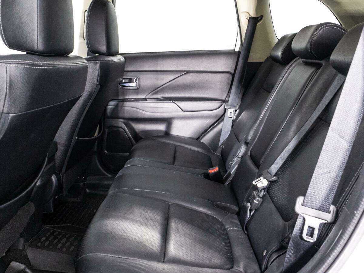 Mitsubishi Outlander, 2017 Фото №10