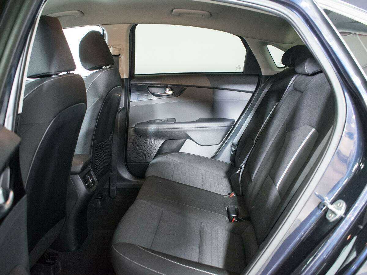 Kia Cerato, 2019 Фото №8