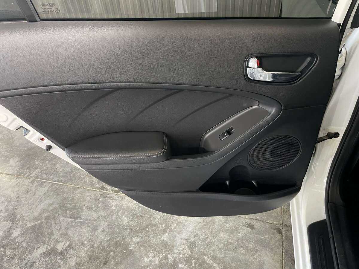 Kia Cerato, 2017 Фото №18