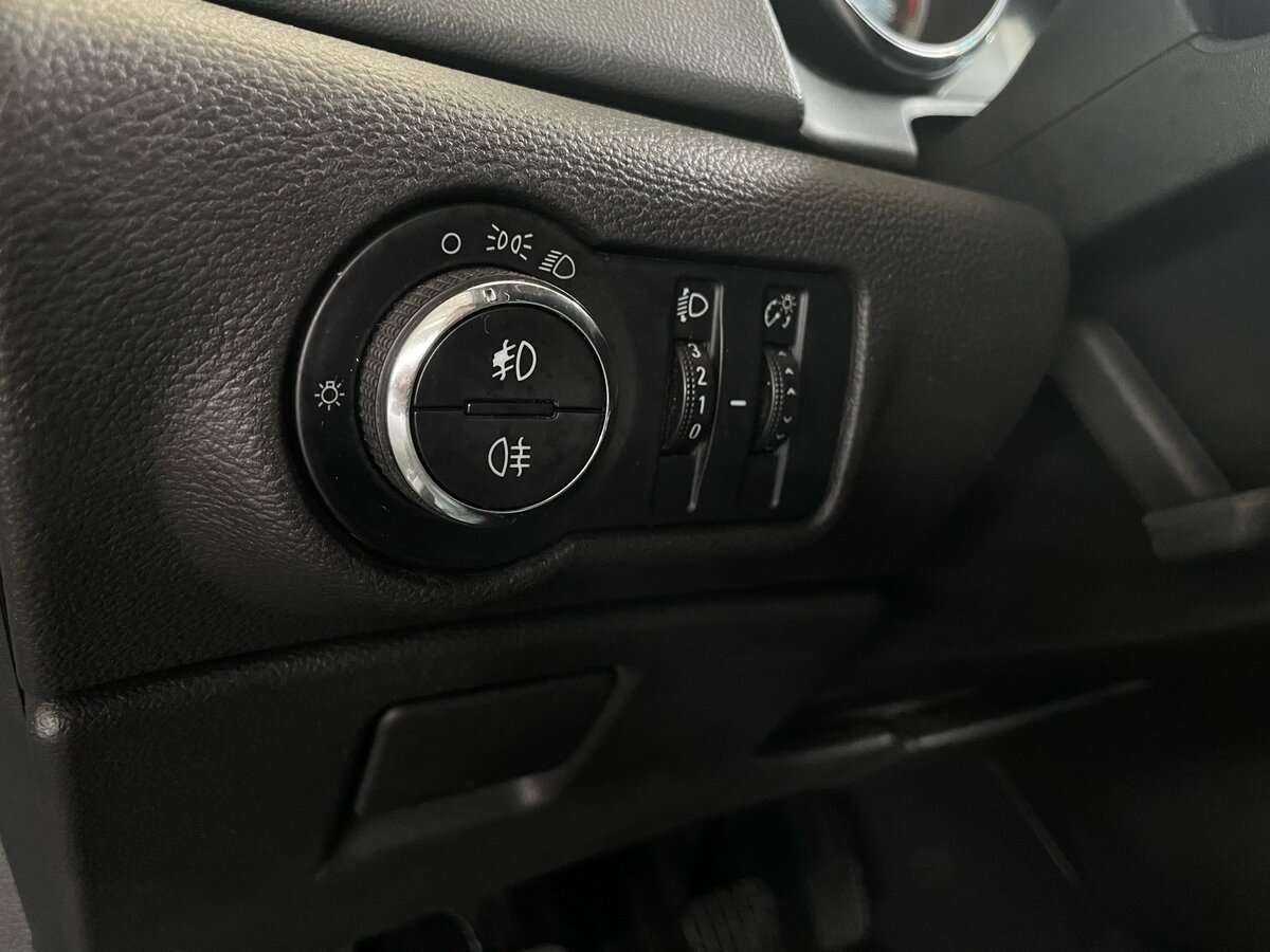 Opel Astra GTC, 2012 Фото №12