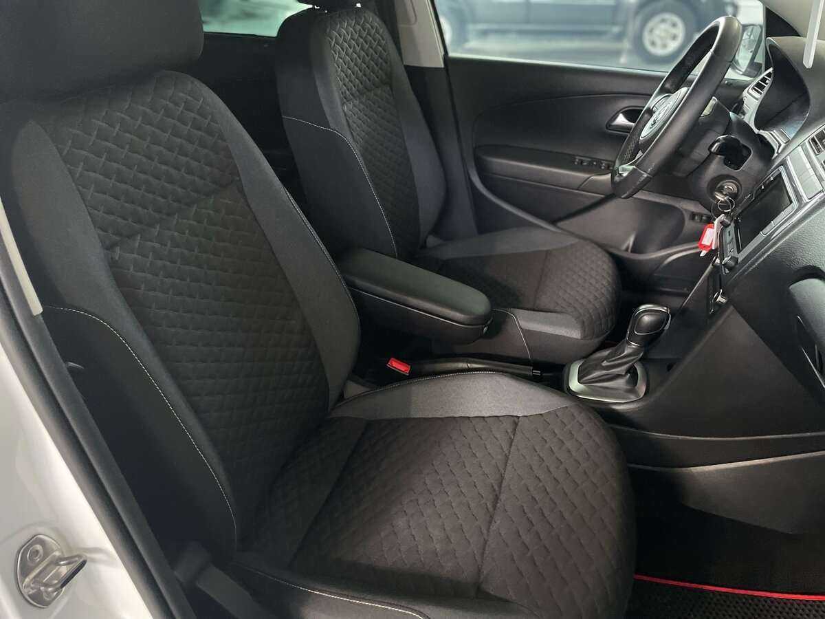 Volkswagen Polo, 2018 Фото №15