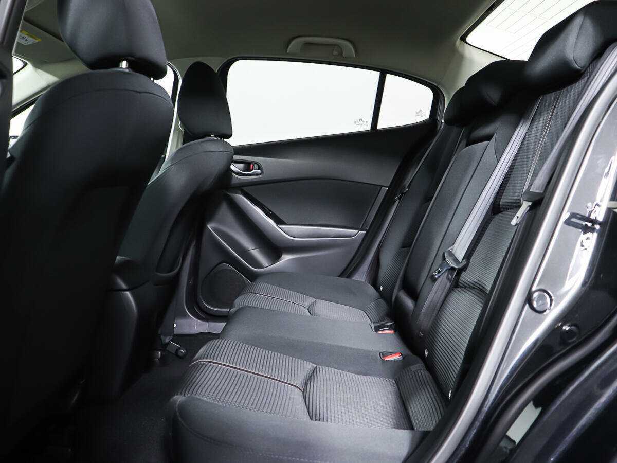 Mazda 3, 2017 Фото №10