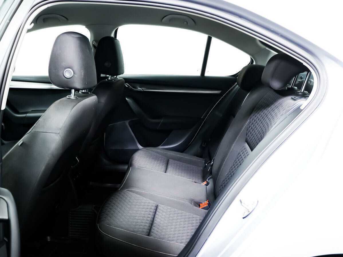 Skoda Octavia, 2018 Фото №12