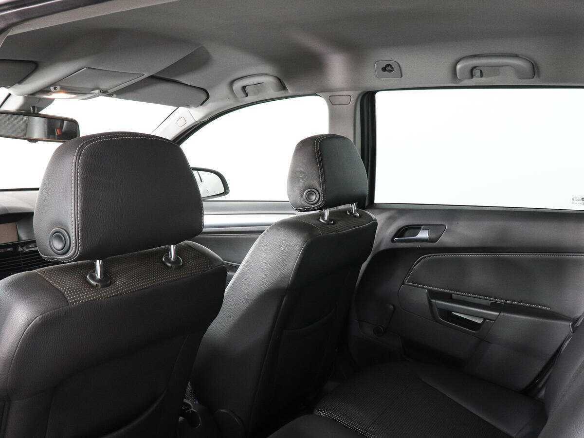 Opel Astra, 2012 Фото №8