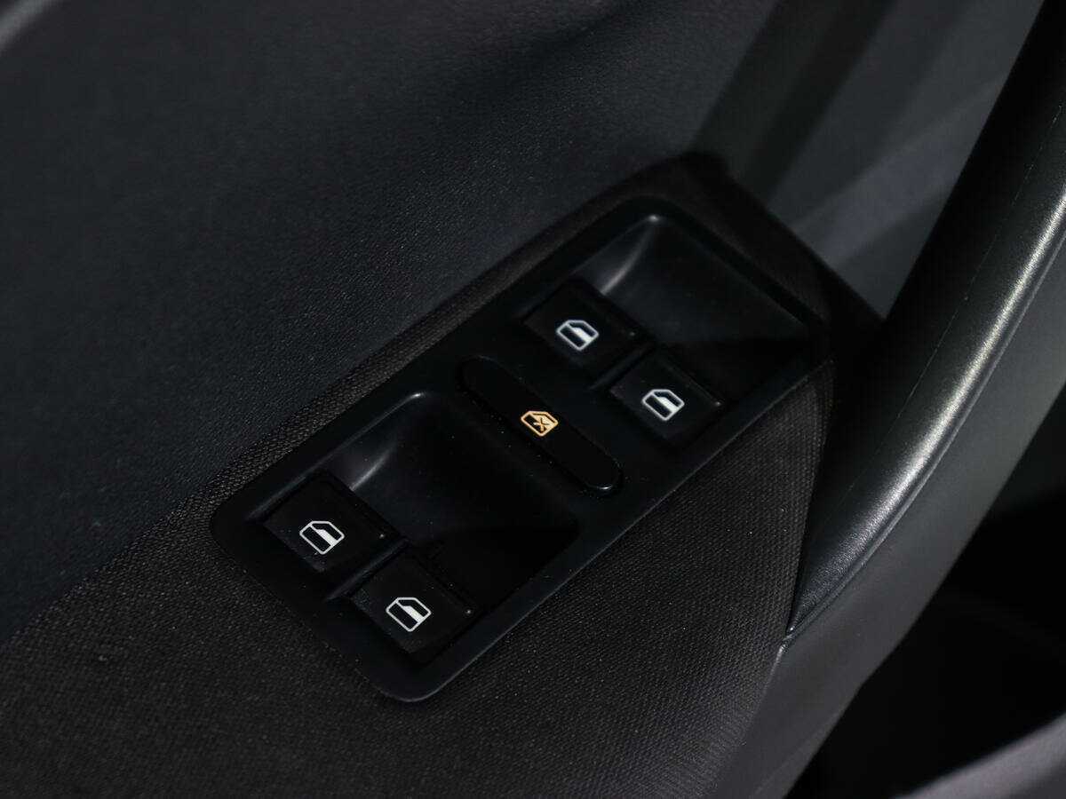 Volkswagen Polo, 2014 Фото №15