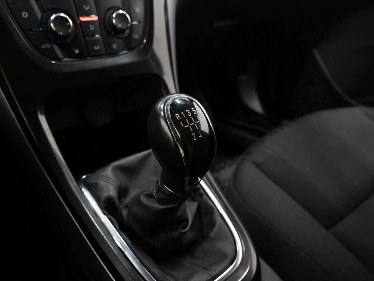 Opel Astra, 2013 Фото №20