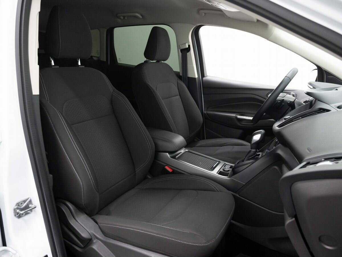 Ford Kuga, 2017 Фото №14