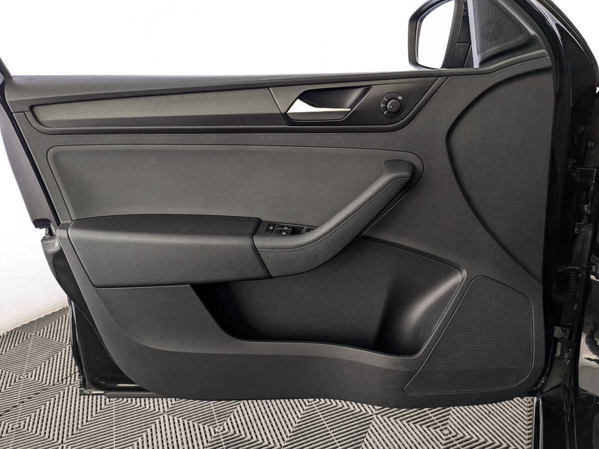 Volkswagen Polo, 2020 Фото №18