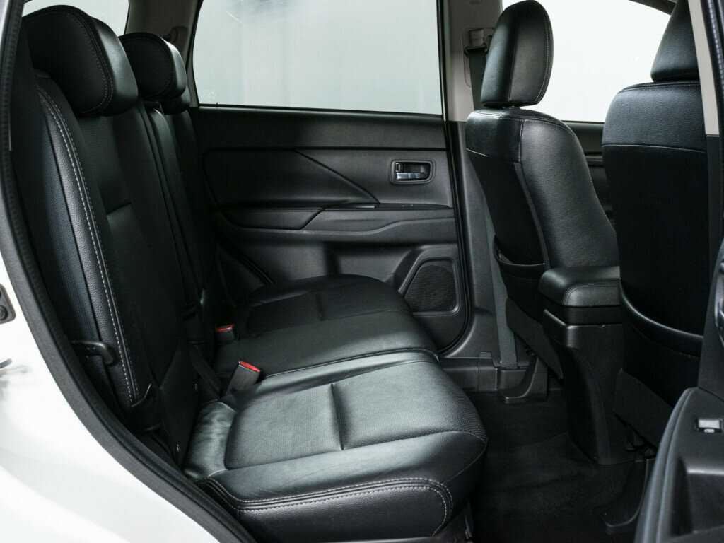 Mitsubishi Outlander, 2015 Фото №10
