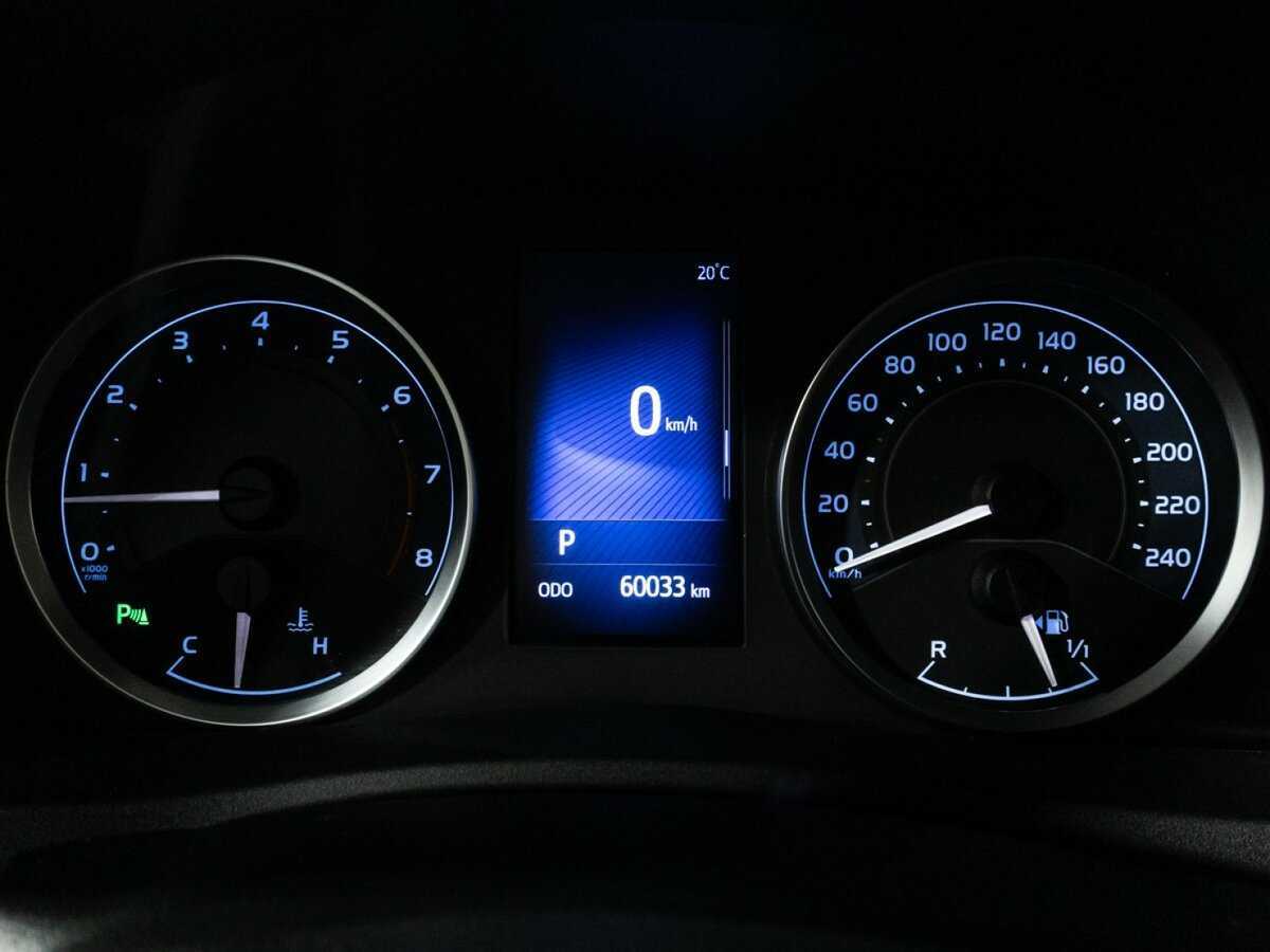 Toyota Corolla, 2018 Фото №12