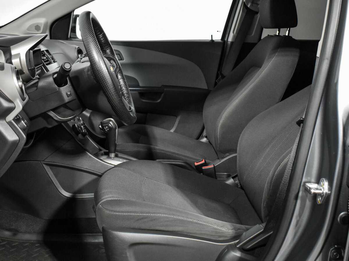 Chevrolet Aveo, 2014 Фото №11