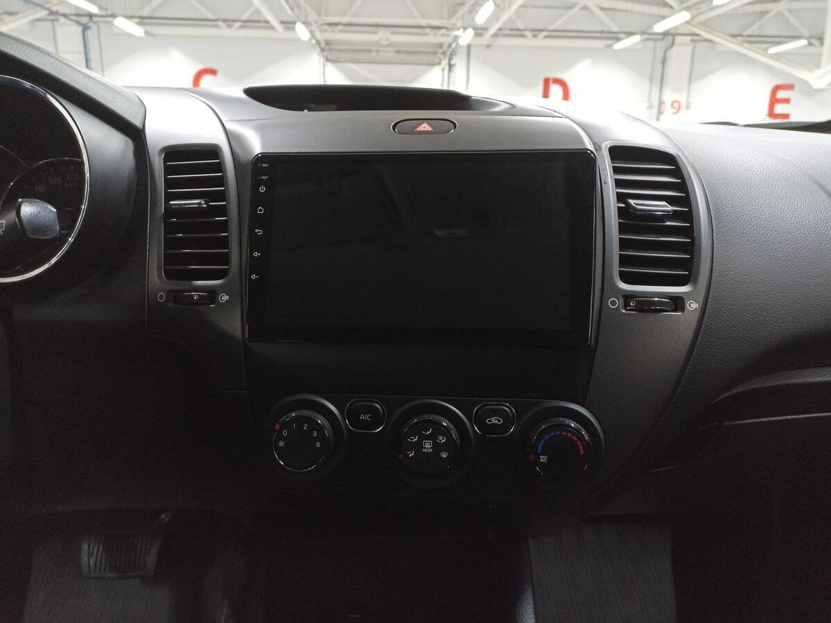 Kia Cerato, 2018 Фото №15