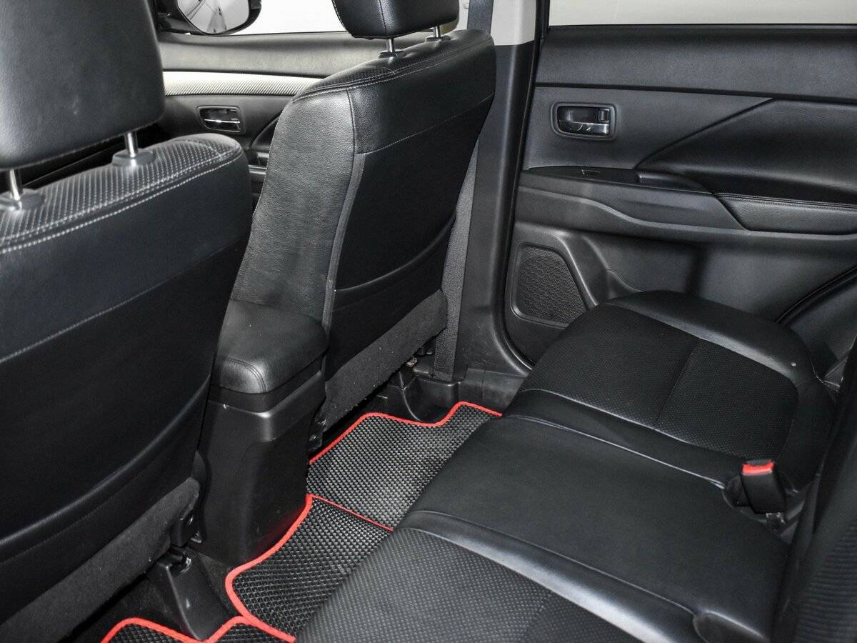 Mitsubishi Outlander, 2014 Фото №11