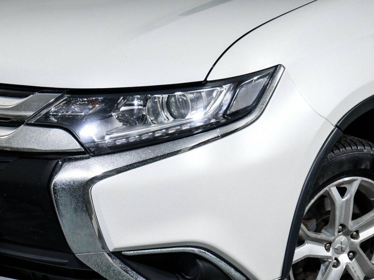 Mitsubishi Outlander, 2015 Фото №13