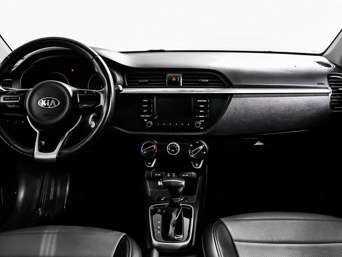 Kia Rio, 2017 Фото №11