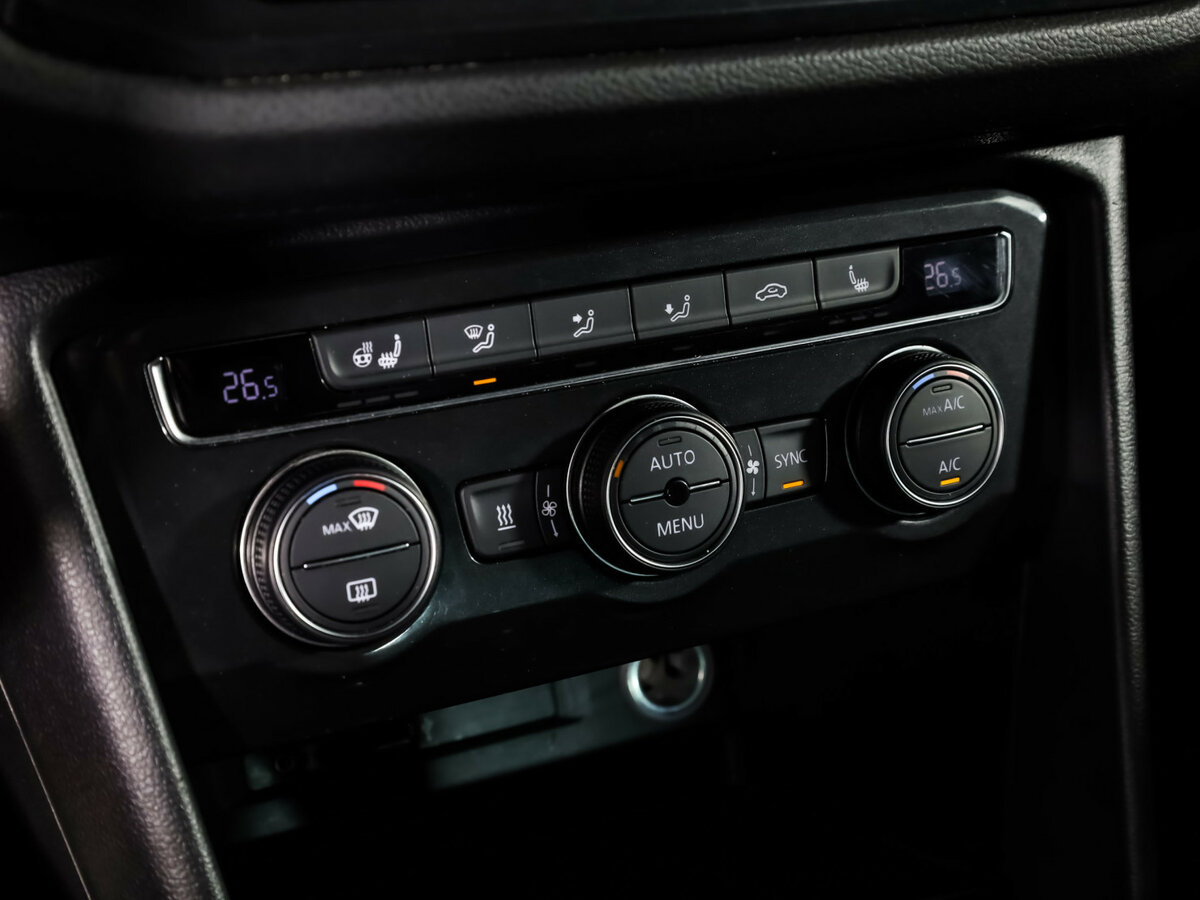 Volkswagen Tiguan II, 2017 Фото №16