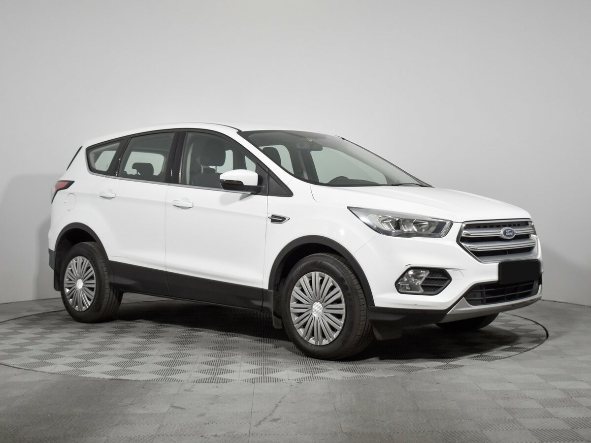 Ford Kuga II Рестайлинг, 2019 Фото №3