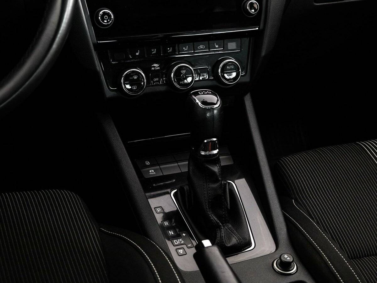 Skoda Octavia III (A7) Рестайлинг, 2019 Фото №9